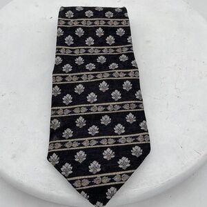 Mens Neck Tie Black 100% Silk Claiborne Designer Neckwear - Made IN USA